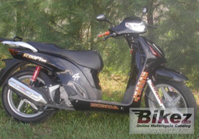 2002 Honda SH 150 photo